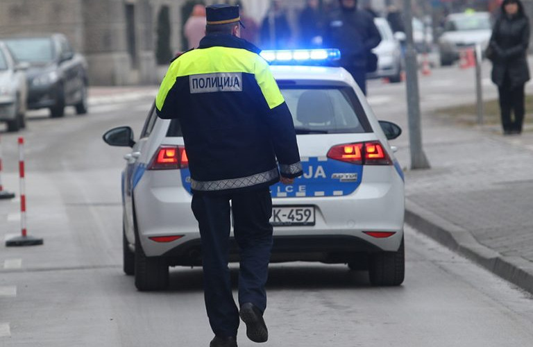 Bijeljinac autom udario staricu kod Zvornika