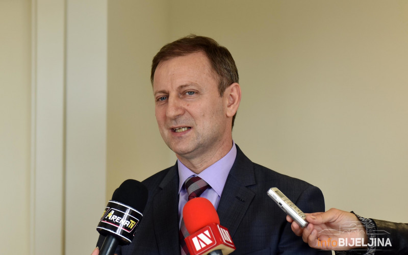 Maksimović: Posjete zabranjene zbog učestalih virusnih infekcija