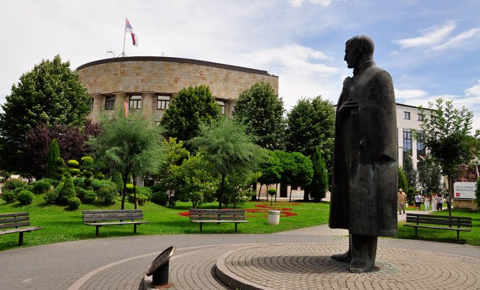 Banjalučke biste i kipovi nijemi svjedoci grada