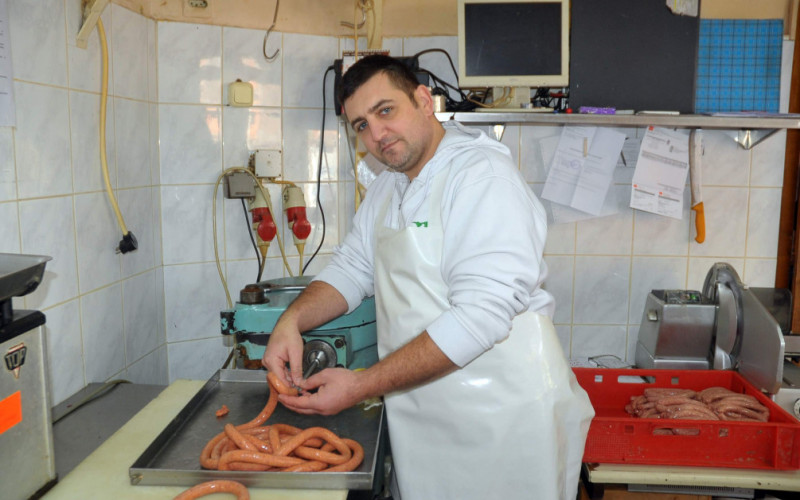 Ko dođe u Bijeljinu, mora svratiti na čuvene ćevape “kod Avde Motke”