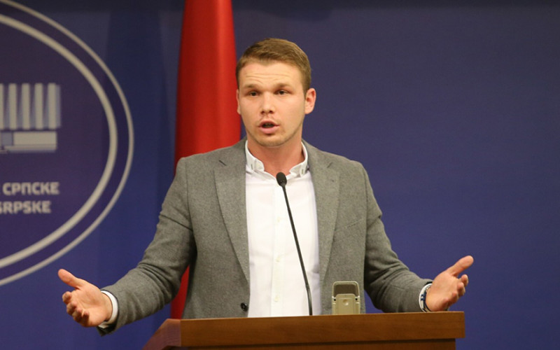 Narodni poslanik Draško Stanivuković NAPUŠTA BIH