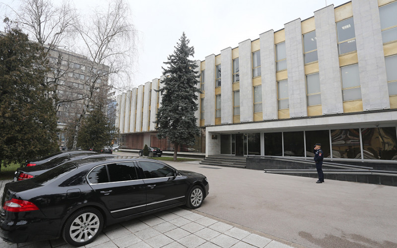 Parlament Srpske obnavlja vozni park