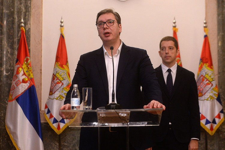 Vučić: Ostavljeni smo na cedilu