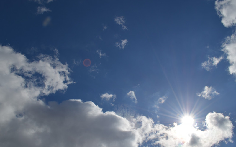 Danas sunčano i toplo, temperatura i do 20 stepeni Celzijusovih