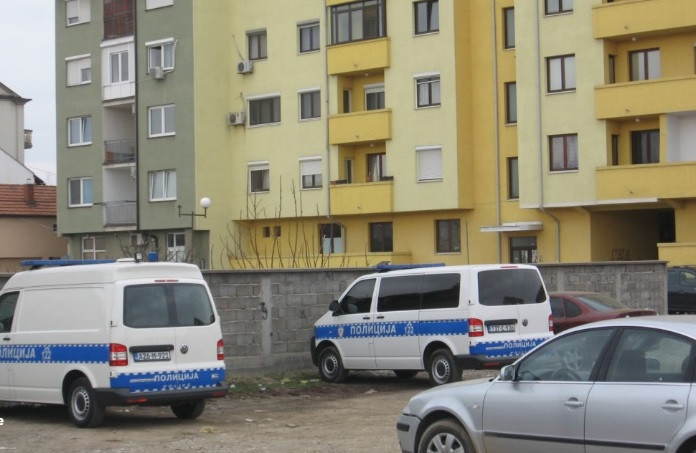 Bijeljina: Maloljetnik zbog ljubomore nožem nanio teške povrede maloljetnoj djevojci