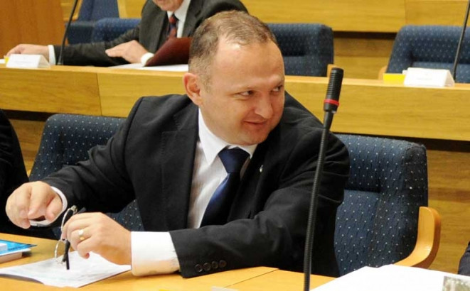 Stojanović: Donijeti zakon o ispitivanju porijekla imovine