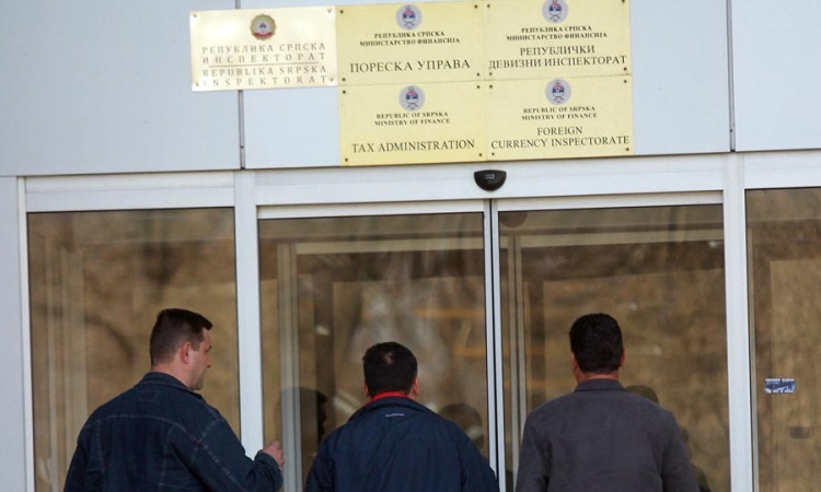 Počela prinudna naplata milionskih dugova zdravstvenih ustanova u RS