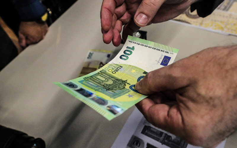 Glumio svjedoka nesreće, pa ostao bez 8.000 KM