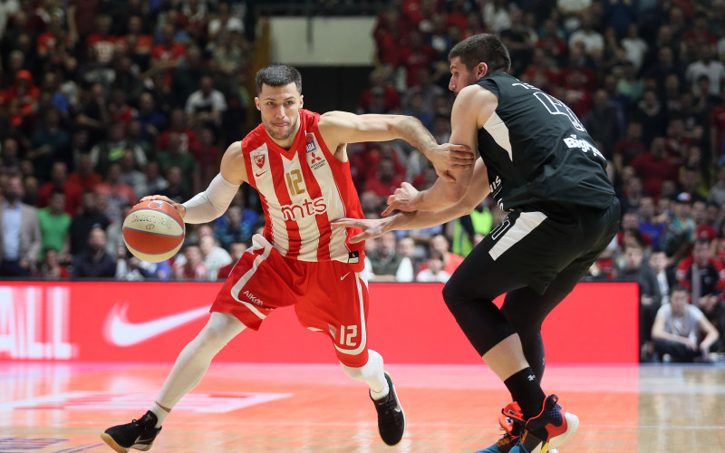 Zvezda poslije produžetka do meč lopte protiv Partizana