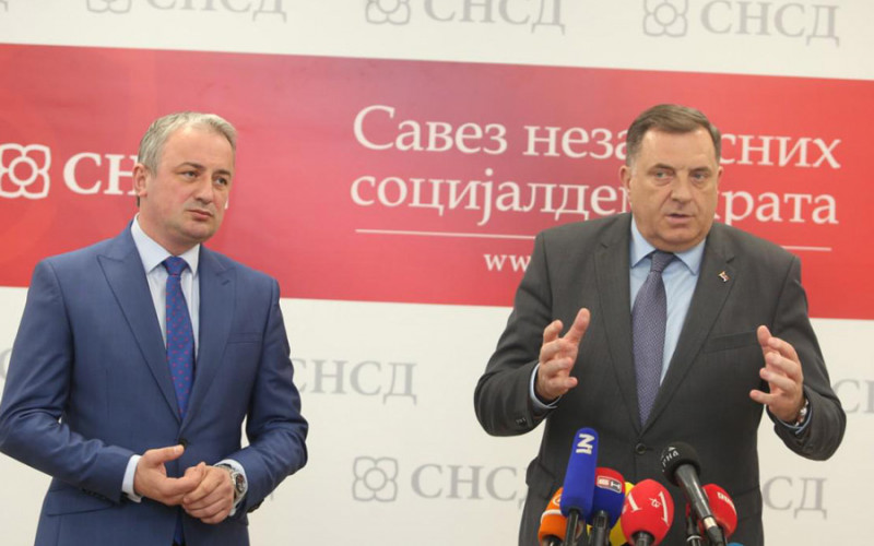 Dodik nudi Borenoviću ulazak u Savjet ministara