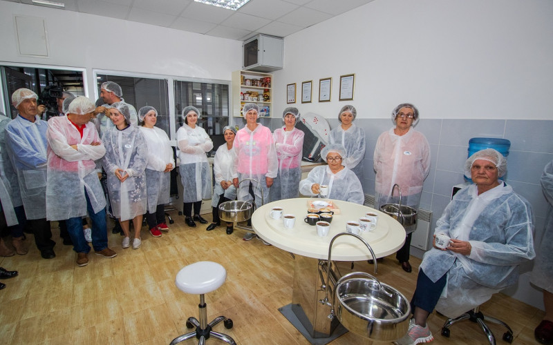 Stanovnici Bijeljine i okoline obišli fabriku iz svog komšiluka /FOTO/