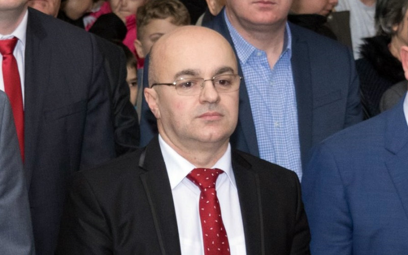 Račanović: Razočaran sam i povrijeđen što Mićić, koji je i sam prosvjetni radnik, nema razumijevanje za potrebe škole