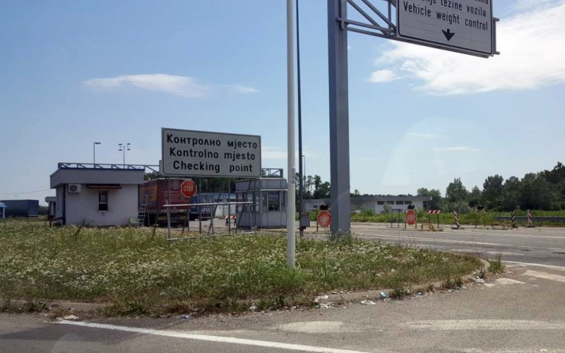 Rača: Prelaz i terminal neuredni i zapušteni