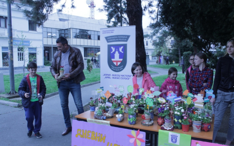 Djeca predstavila kreativne mogućnosti reciklaže