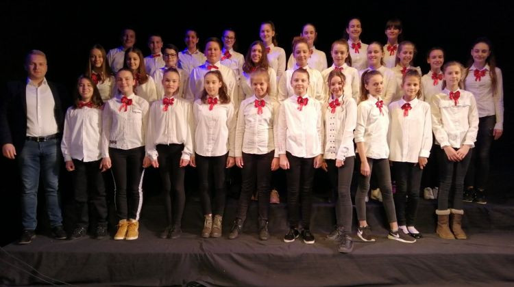 Hor osnovne škole Vuk Karadžić iz Bijeljine najbolji u regiji