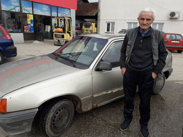 Slavko u 93. godini vozi i redovno trči