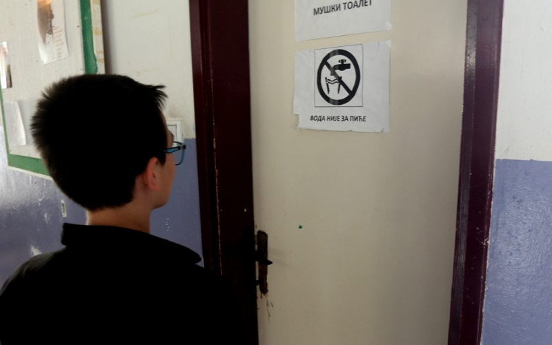 U 21. vijeku Osnovna škola bez vode za piće