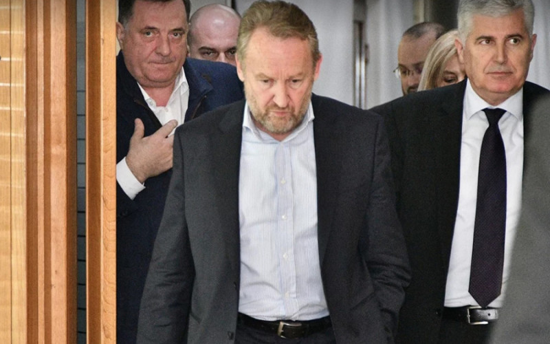 Dodik, Čović i Izetbegović podijelili resore