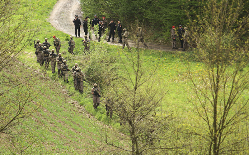 Duge cijevi i psi u potrazi za ubicom Slaviše Krunića