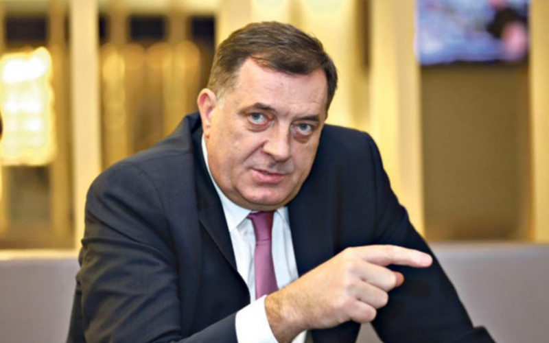 Dodik rekao da će papi objasniti kakve su zločine ustaše činile Srbima