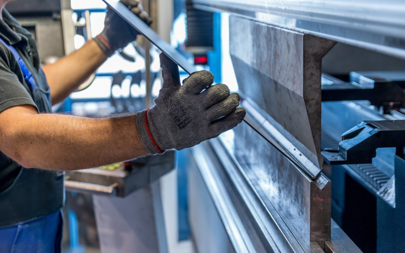 Industrija u RS proizvela debeli minus