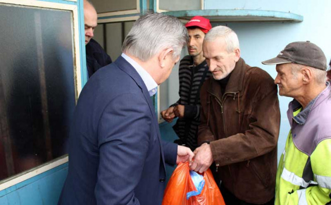 Praznični paketi hrane za korisnike Narodne kuhinje