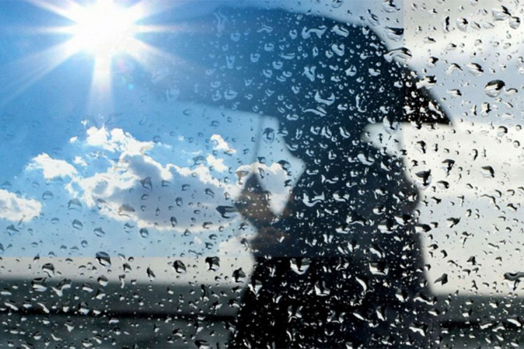 Promjenljivo oblačno uz povremenu kišu