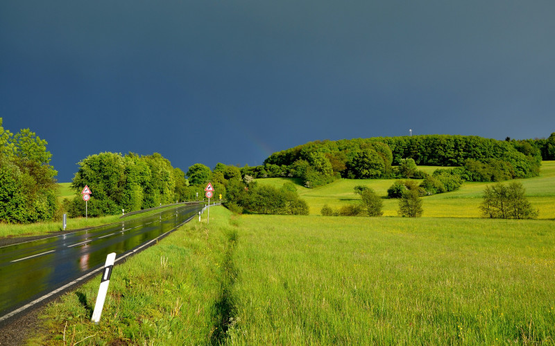 Kolovozi klizavi, magla smanjuje vidljivost