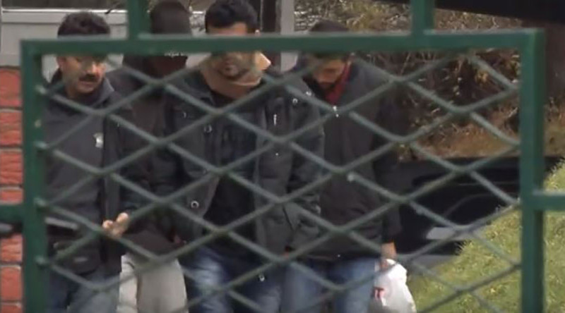 Pobuna u azilu za migrante u Njemačkoj - Migranti zasuli policiju kamenjem