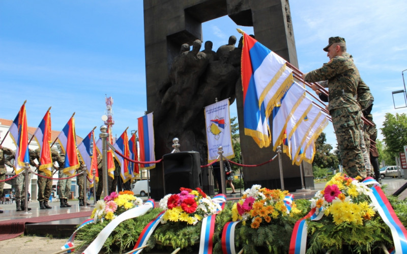 U Bijeljini obilježen Dan VRS, odata počast poginulima