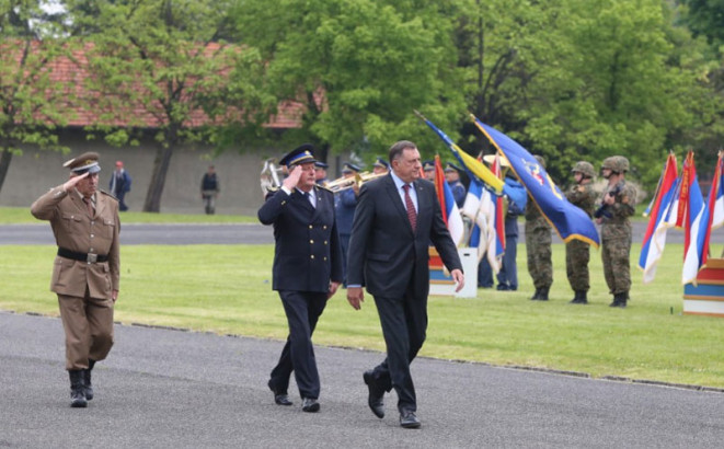 Dodik: Ukidanje Vojske Republike Srpske bila greška