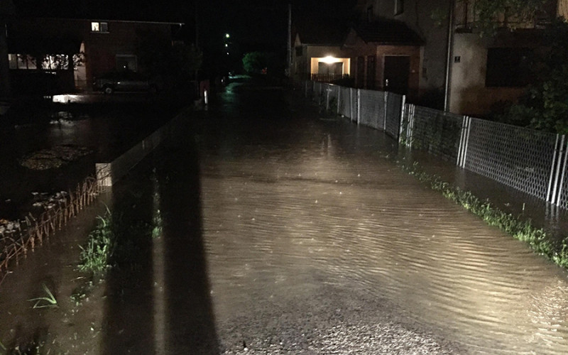 KRITIČNO U PRIJEDORU Zaplavljeno 200 kuća, presječeni putevi