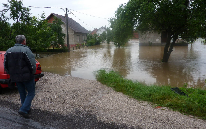 Ukrina se izlila u Prisojima i Kulašima
