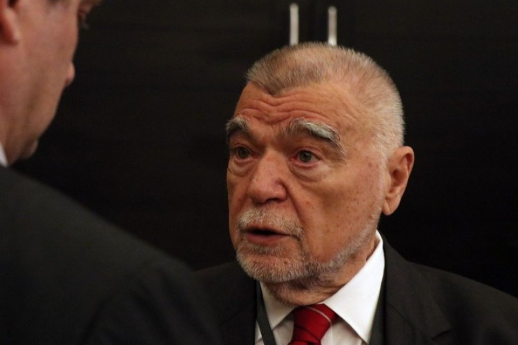 Zgroženi najavom o dolasku Mesića u Bijeljinu