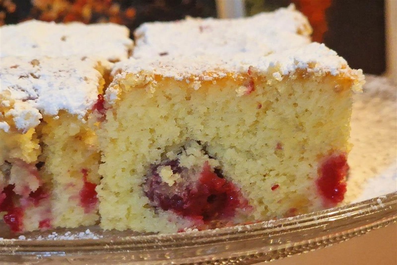 Starinski kolač s višnjama