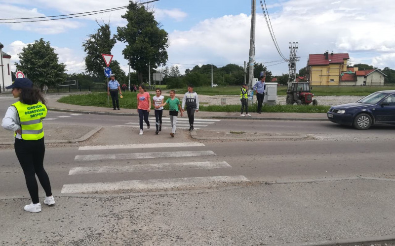 Formiraju se školske saobraćajne patrole u Bijeljini, Dvorovima i Velikoj Obarskoj
