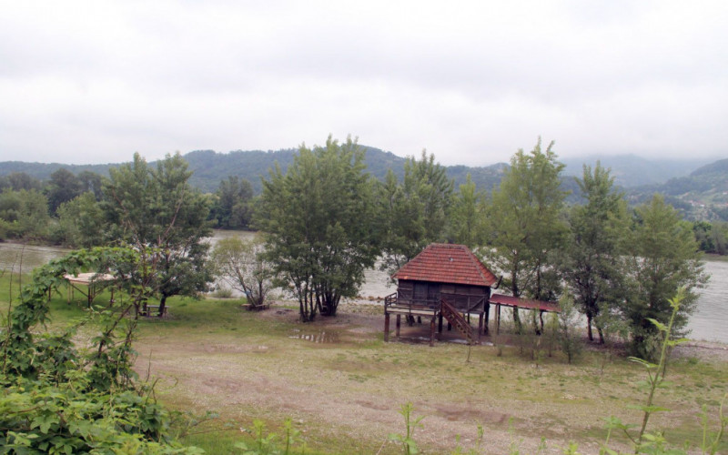 Prebacivanje migranata unosan biznis