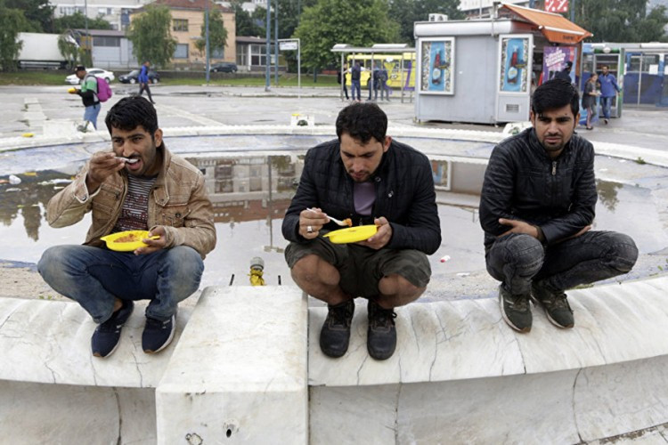 Neće da im migranti budu komšije