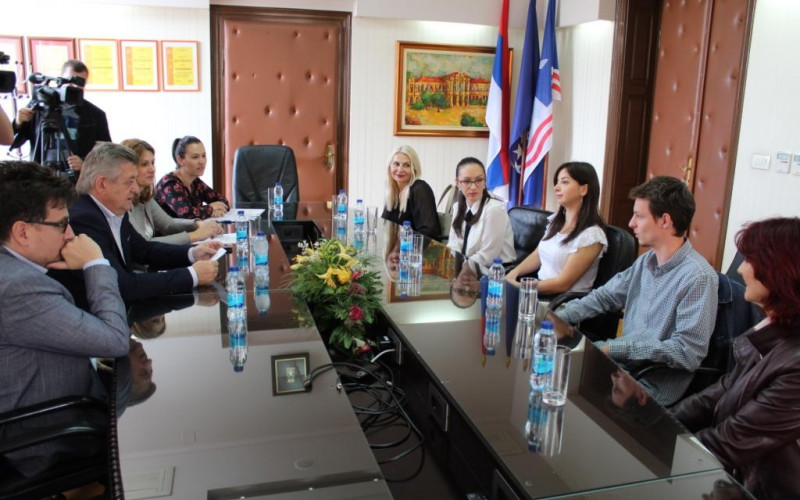 Stipendije za mlade postdiplomce