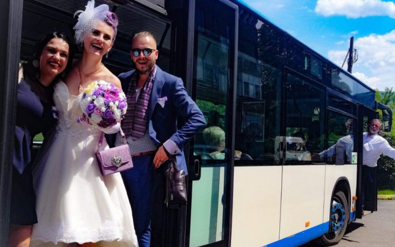 Mladenci iz Zenice na vjenčanje išli autobusom