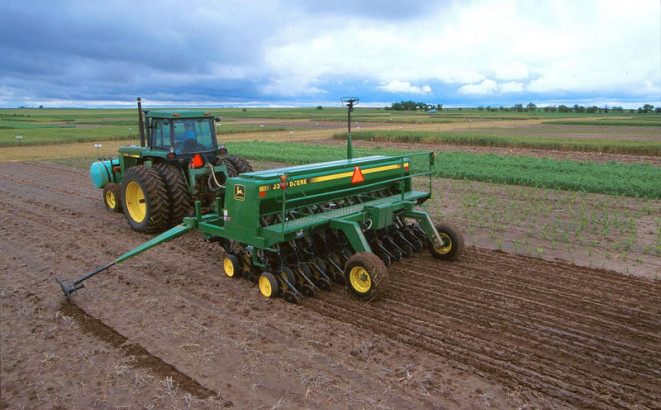 Novac za traktore i mašine svim proizvođačima