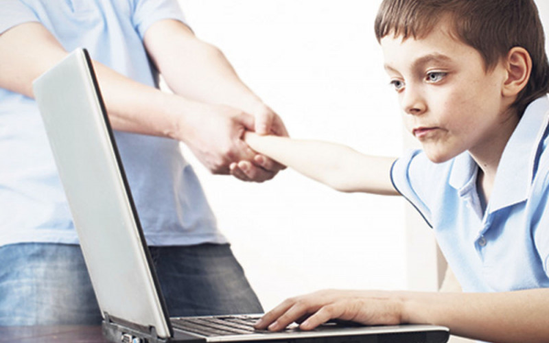 Nikolić: Zavisnost od ekrana još nije dijagnoza, ali uništava razvoj djece