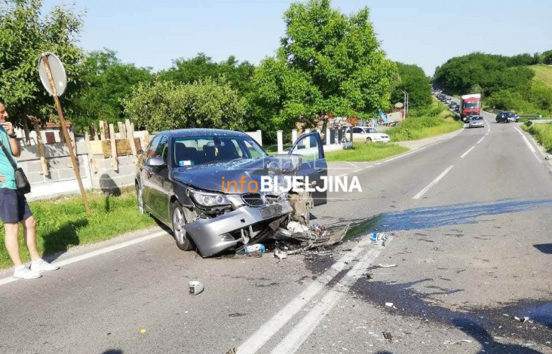 Dva lica povrijeđena u saobraćajnoj nezgodi u Čađavici