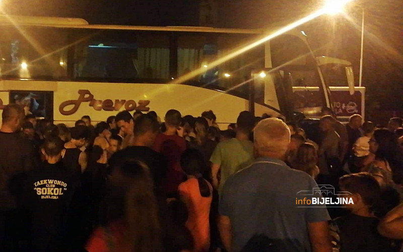 Djeca iz Goraždevca stigla večeras u Bijeljinu /FOTO/