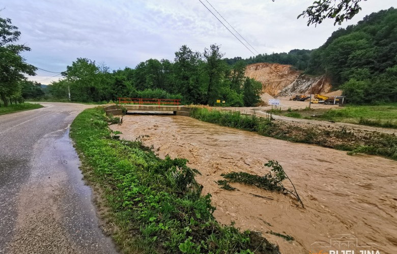 U funkciji put prema Banjici i manastiru Tavna