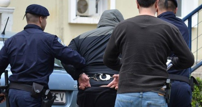 Granična policija uhapsila tri osobe u Bijeljini, Orašju i Šamcu