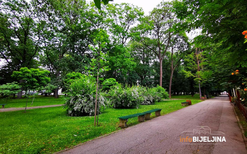 U Bijeljini grade još jedan kružni tok i uređuju park