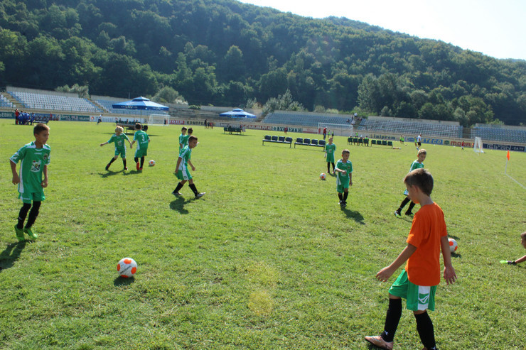Ugljevik - Otvoren Međunarodni fudbalski turnir