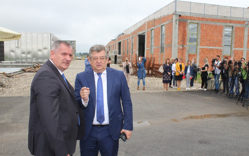 Mićić ugostio Viškovića: “Vlada i Grad Bijeljina zajedno da rade na razvojnim projektima”