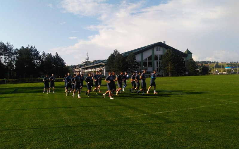 Počele pripreme za Evropu, fudbaleri Radnika otputovali na Zlatibor